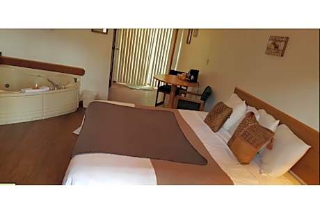 King Bed Non-Smoking