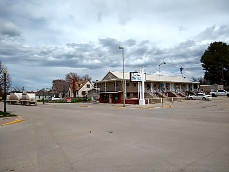 Townhouse Motel