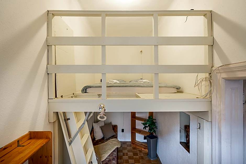 Central Lovely rooms