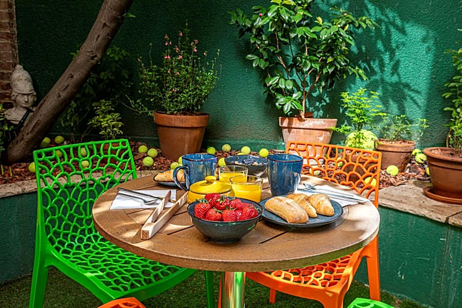 Hotel Olympic by Patrick Hayat