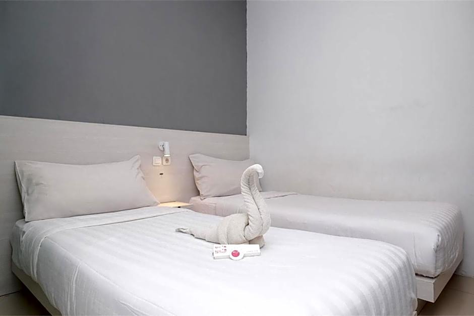 Red Orchid Hotel by Sajiwa