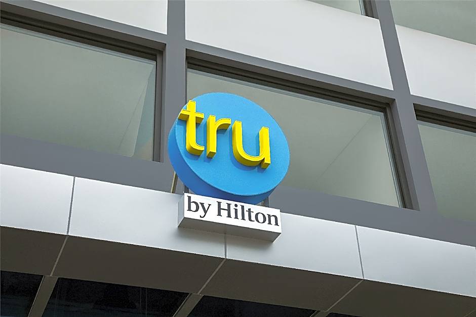 Tru by Hilton Viet Tri City Centre