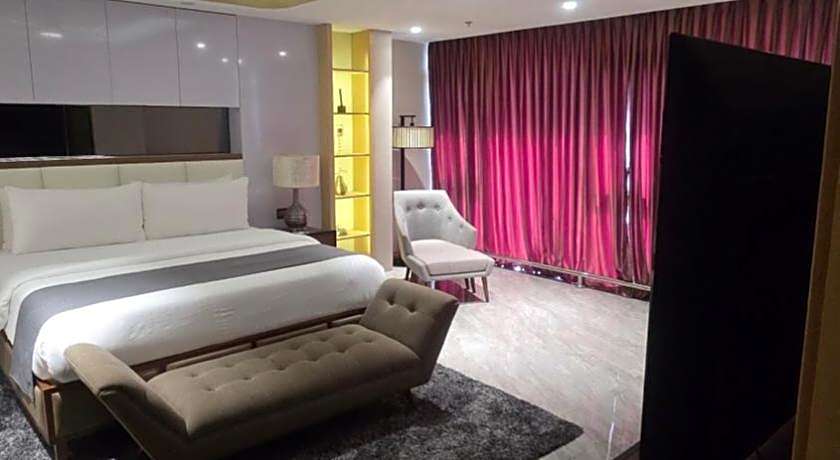 One Euphoria Luxe Hotel