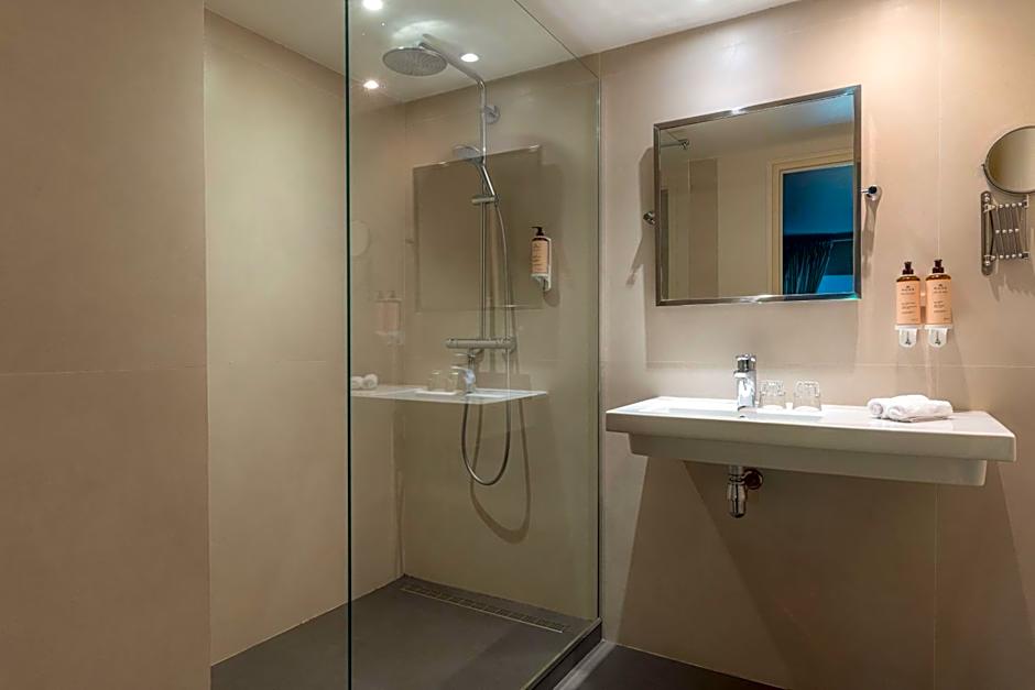 Le Chateau D'Etoges - Les Collectionneurs