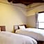 15 mins walk to Kyoto Station/5 mins to metro station B46-5