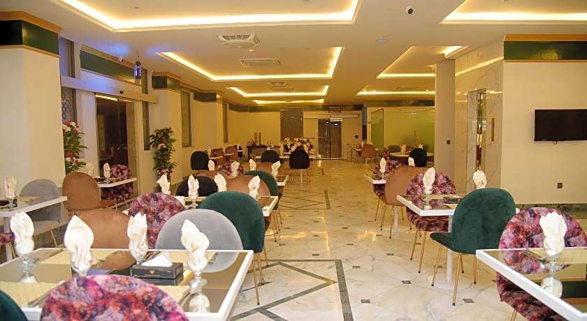 The Rich Hotel & Apartments