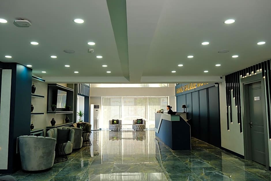 GRAND SALIZZE HOTEL