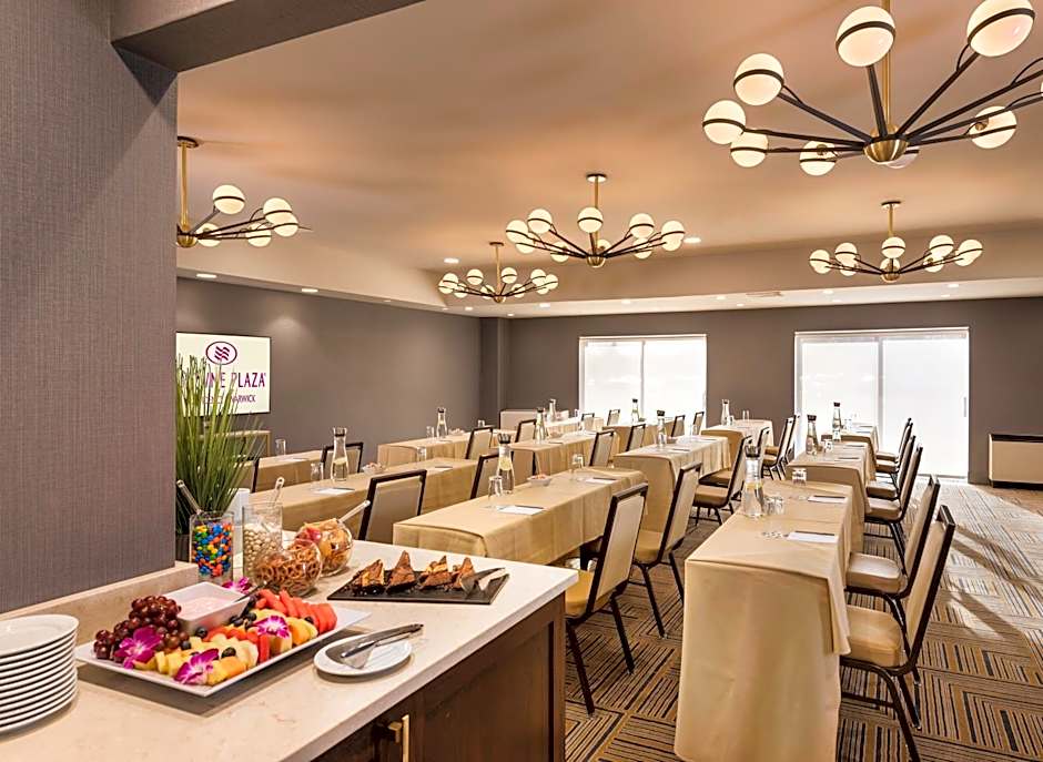 Crowne Plaza Providence Warwick Airport By IHG