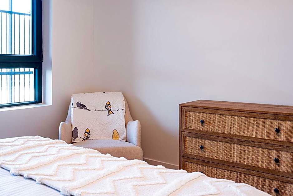 Drop in Condo by Revelstoke Vacations