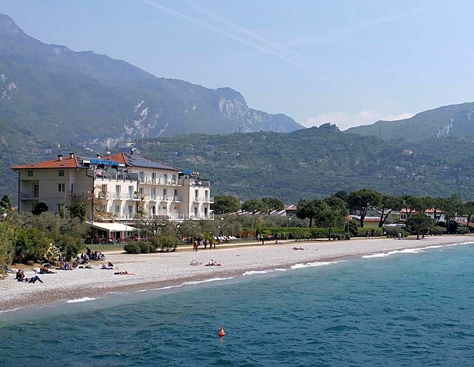 Hotel Baia Azzurra - Lake Front