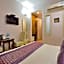 Hotel Taksh Inn