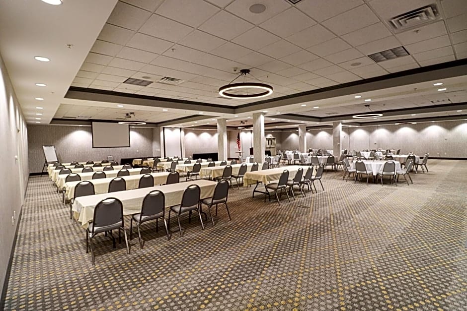 Holiday Inn Quincy By IHG
