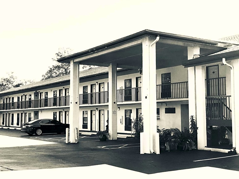 Travelodge by Wyndham Alachua