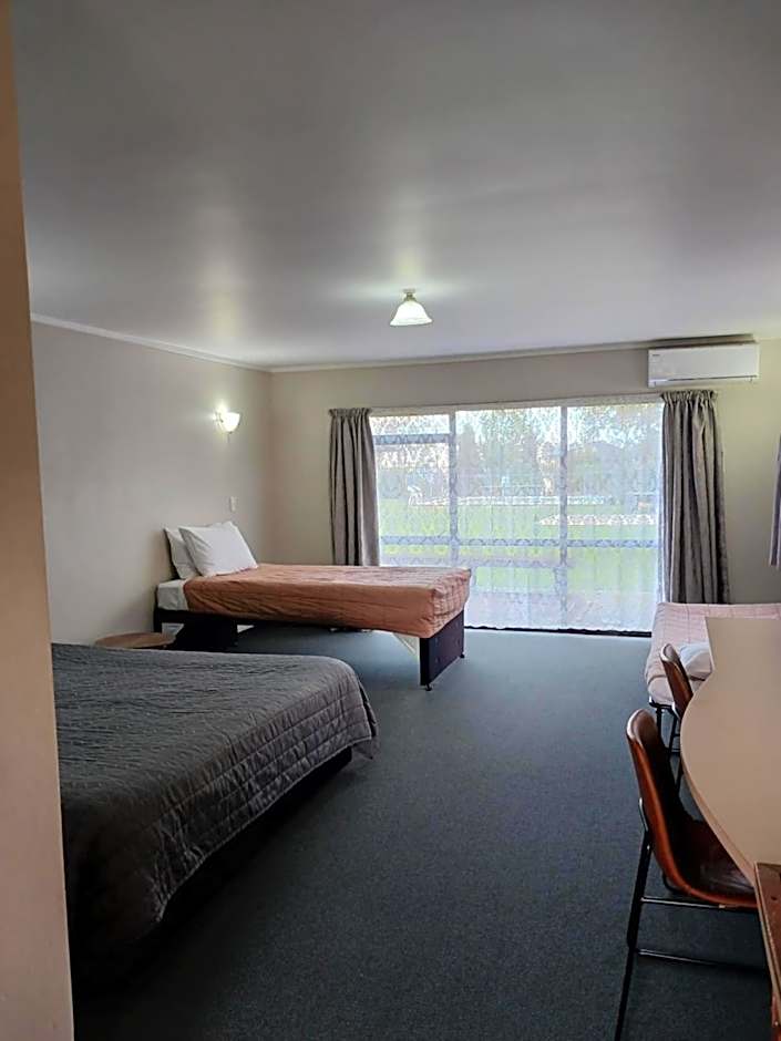 Ambassador Motel
