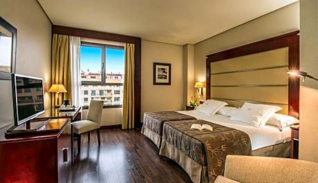 Double Room with Romantic Package