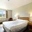 Garibaldi Inn at the Bay
