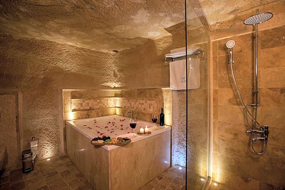 Azure Cave Suites - Cappadocia