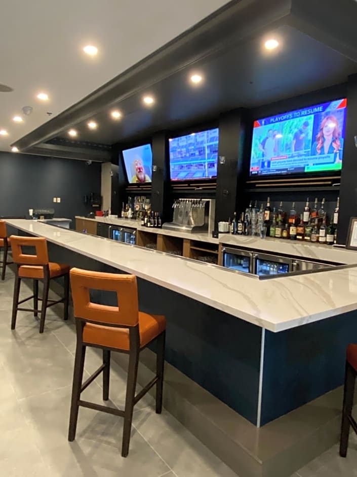 DoubleTree by Hilton Denver International Airport, CO