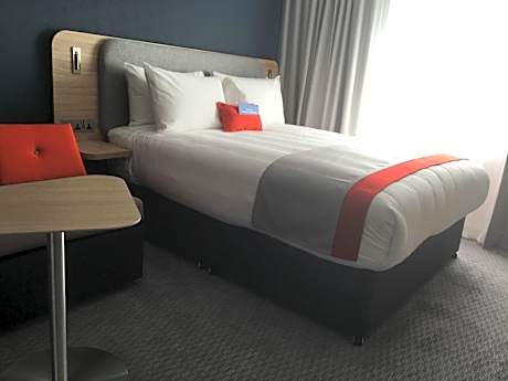 Standard Double Room with Sofa Bed and Free Hot Breakfast