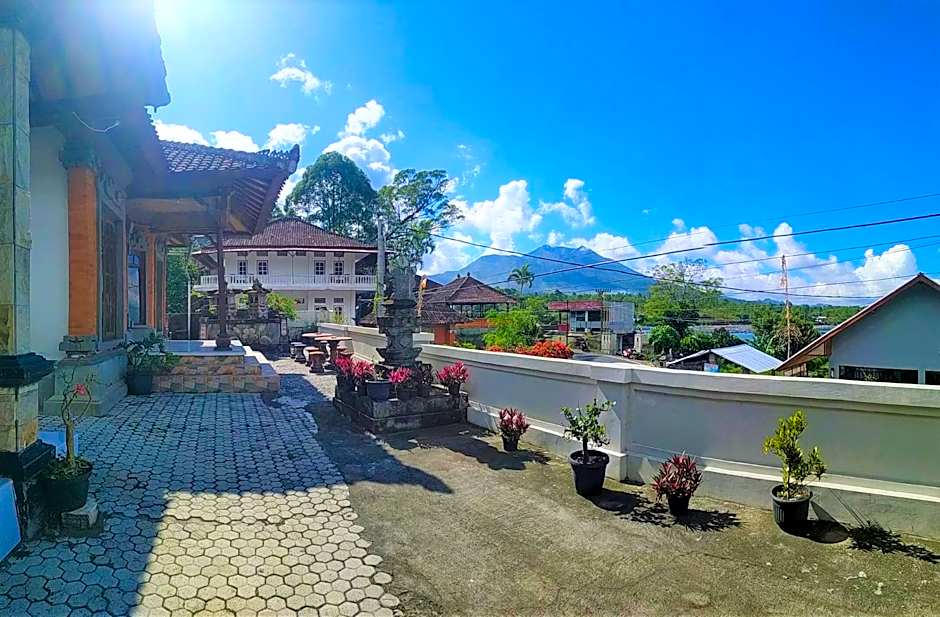 Hotel Segara & Restoran