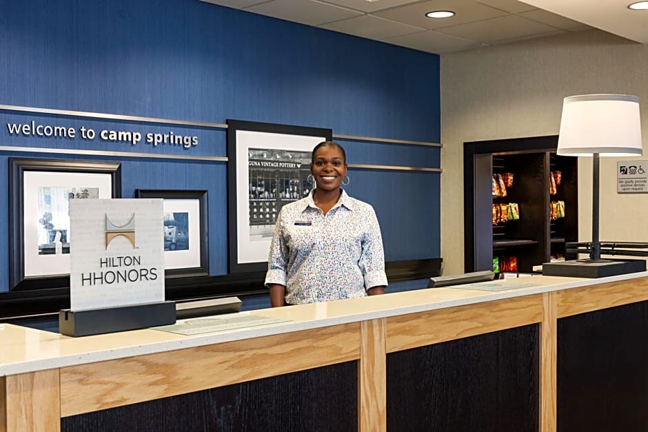 Hampton Inn and Suites Camp Springs