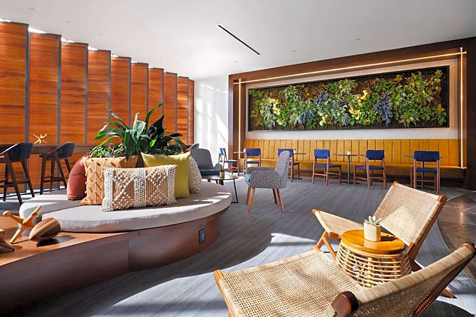 Voco Guadalajara Neruda By IHG