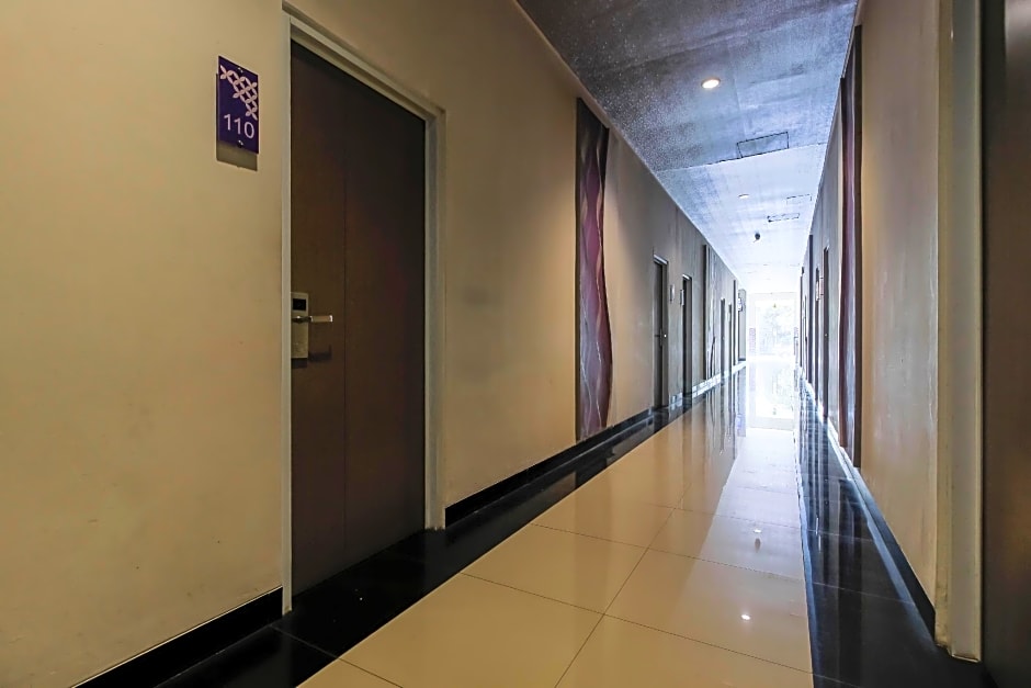 RedDoorz near Goa Sunyaragi