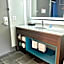 La Quinta Inn & Suites by Wyndham Atlanta Roswell