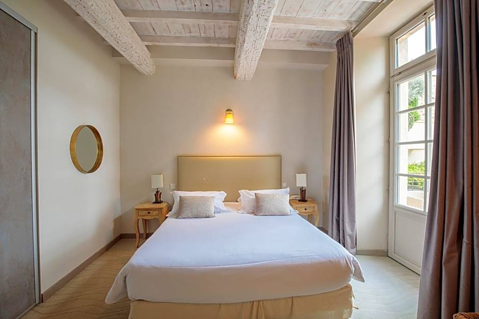 Boutique Hôtel La Villa Montesquieu & sa piscine