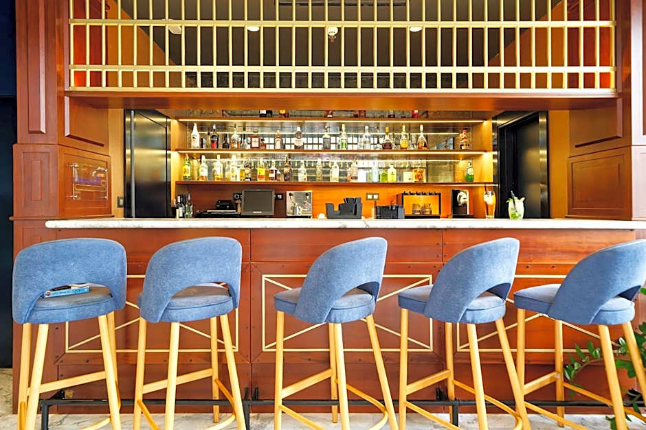 Design Plus Bex Hotel