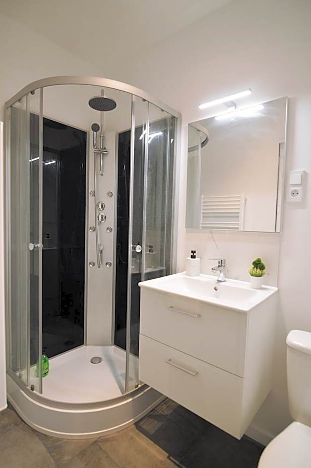 Studios Lsquare Residence AFPA