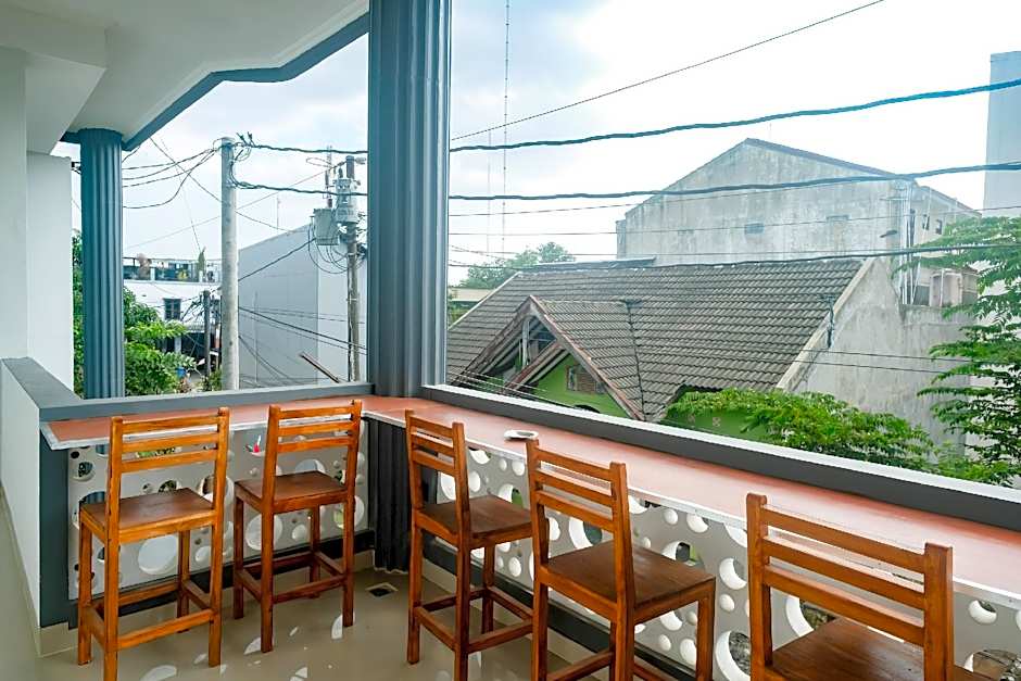 RedDoorz near STIE YKPN 3