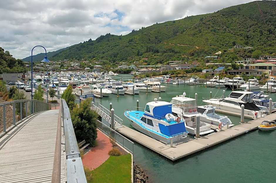 Harbour View Motel