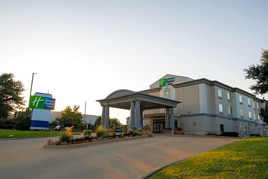 Holiday Inn Express & Suites College Station by IHG