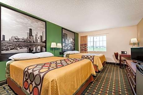 Queen Room with Two Queen Beds - Non-Smoking