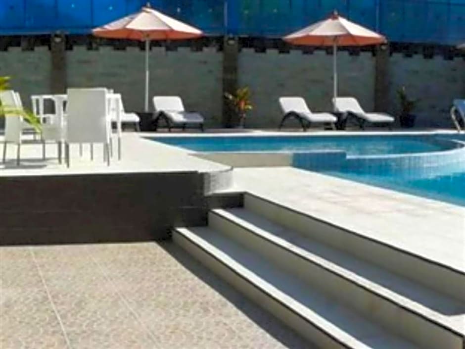 Sylvia Hotel Maumere