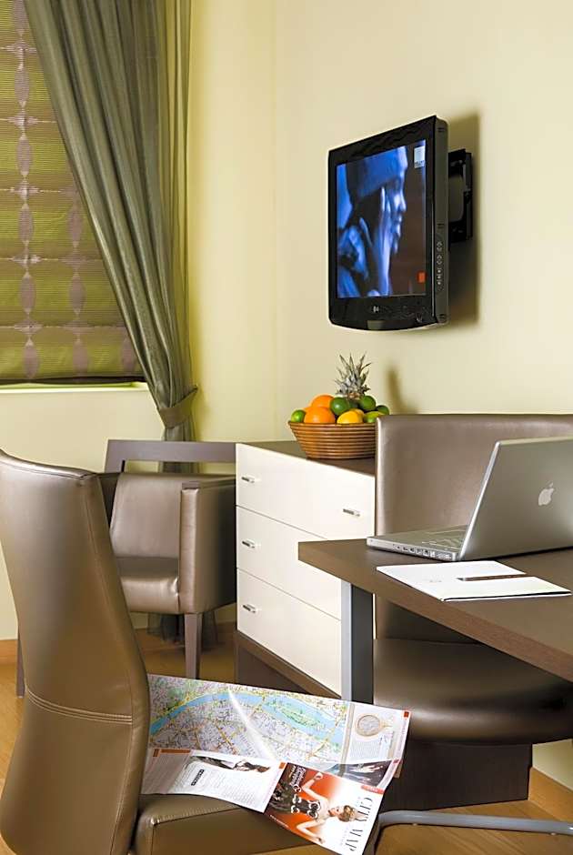 Opera Garden Hotel & Apartments