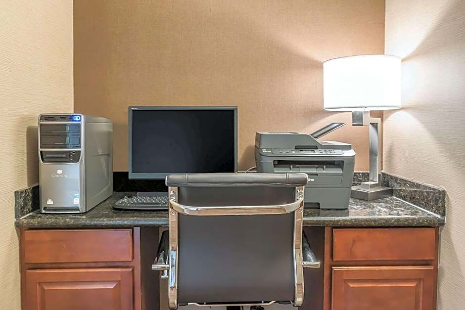 Comfort Inn Lancaster County 