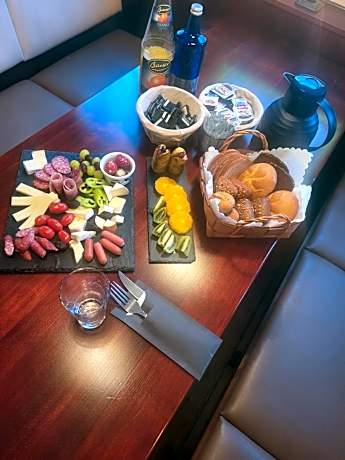 Double or Twin Room with Shower