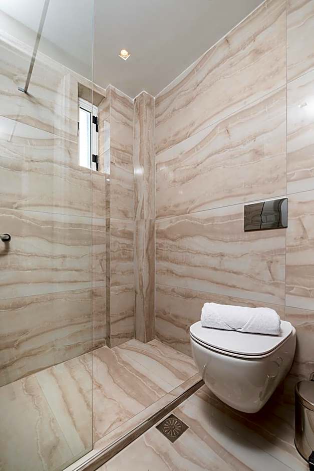 Nicolas Grand Suites, Adults Only