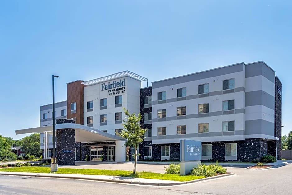 Fairfield Inn & Suites by Marriott Minneapolis North