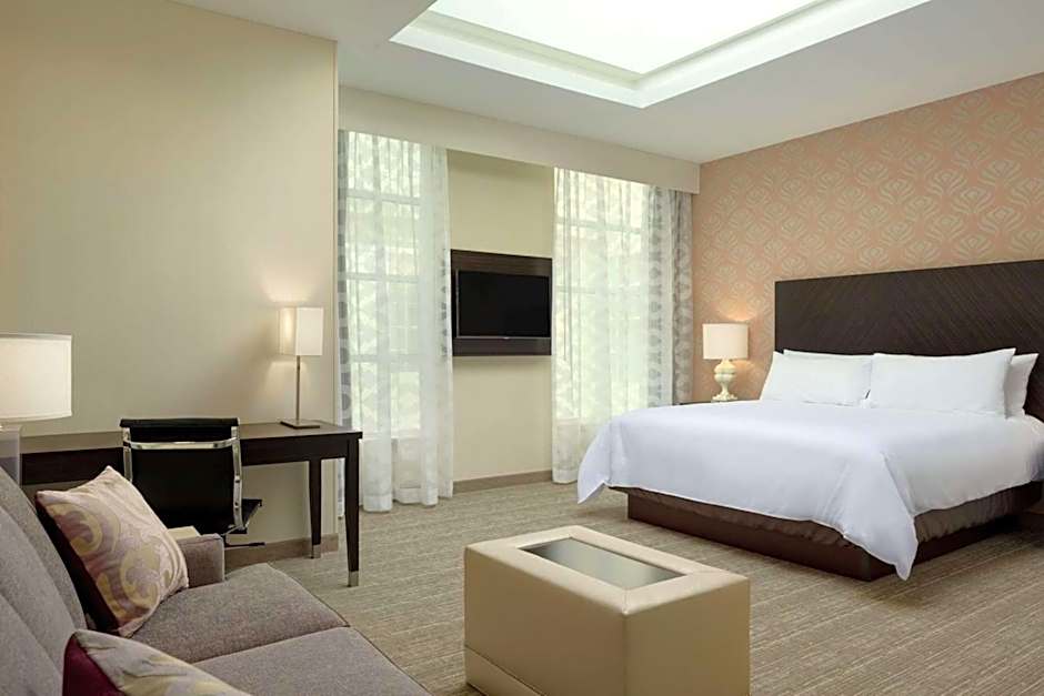 Embassy Suites By Hilton Louisville Downtown