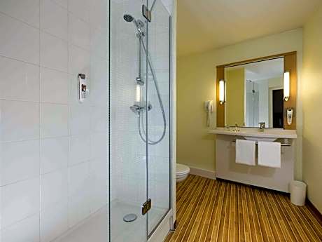 Standard Double Room with Twin Beds