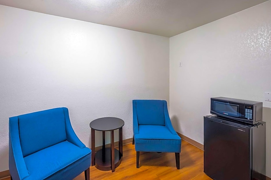 Motel 6-Irving, TX - Irving DFW Airport East