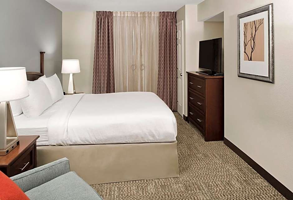 STAYBRIDGE SUITES BALLANTYNE By IHG