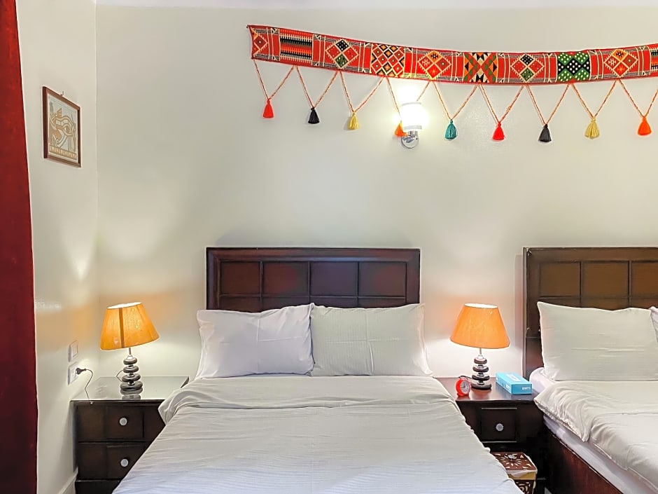 Atlantis Pyramids Inn