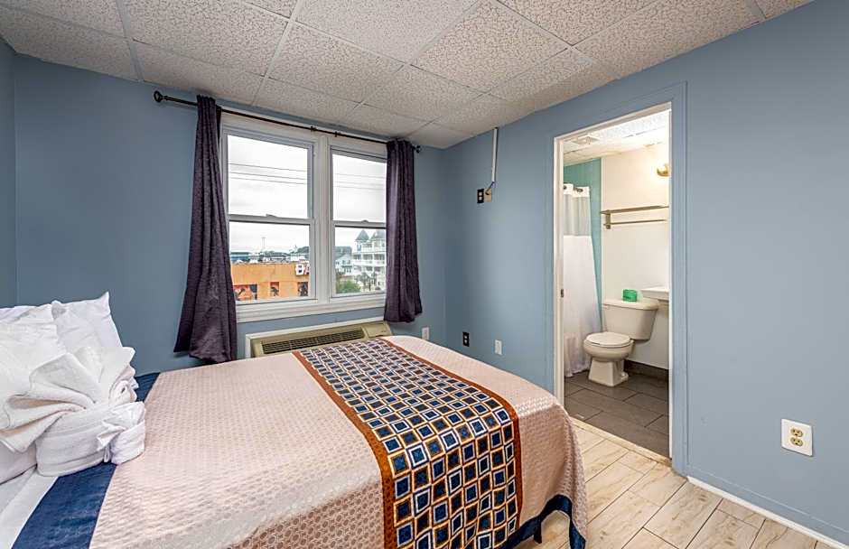 Hammock Inn & Suites North Beach Hotel
