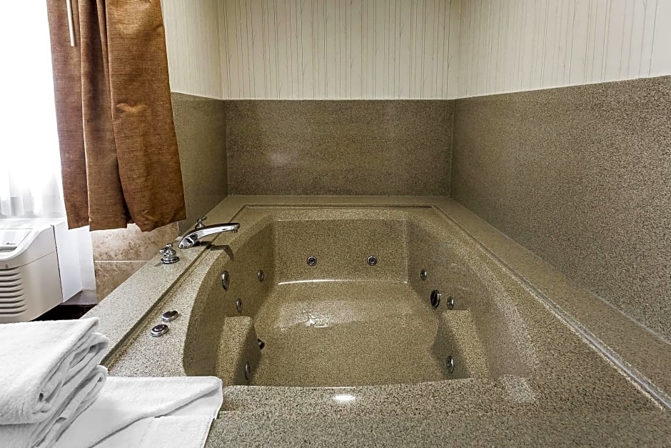 Quality Inn Suites Los Angeles Airport Lax Inglewood Rates From Usd74