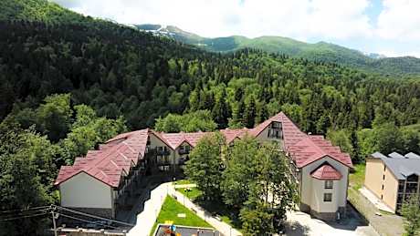 KOMOREBI BAKURIANI RESORT