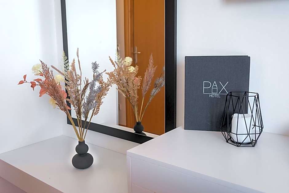 Hotel Pax